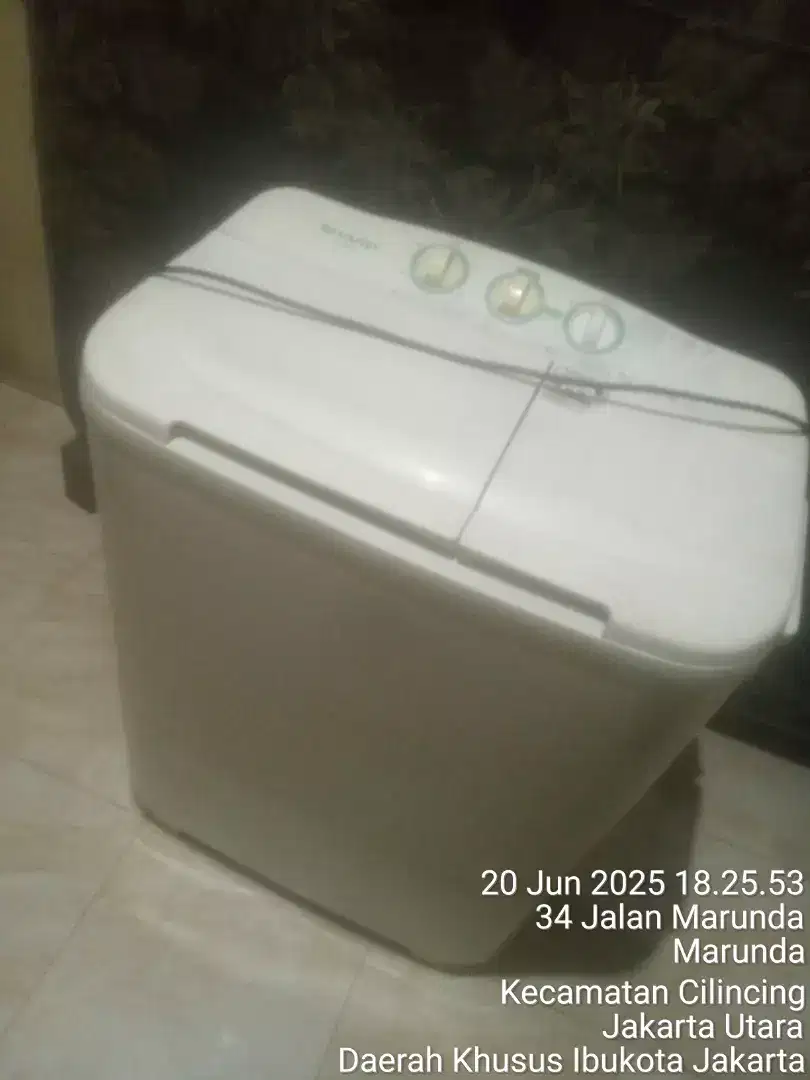 mesin cuci Sharp 2 tabung bersih normal
