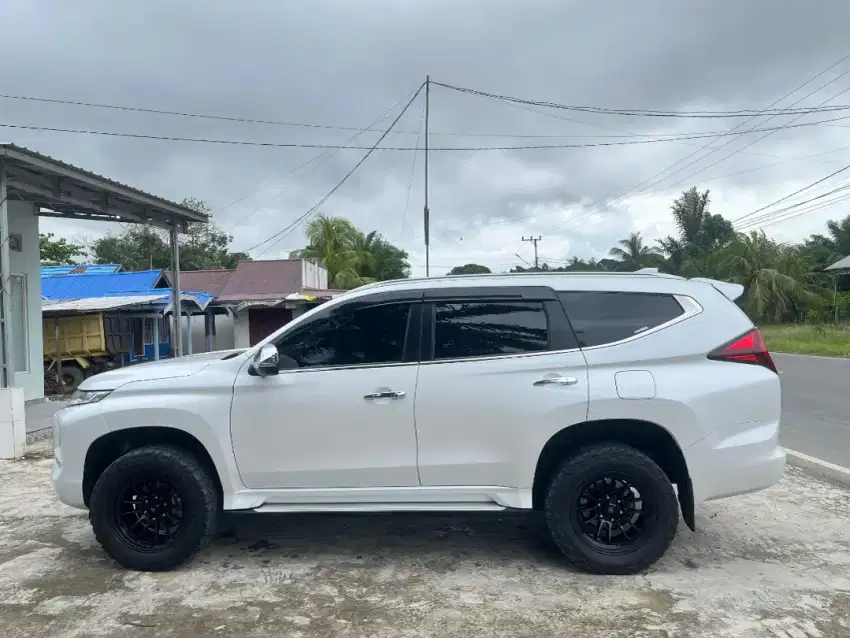 Pajero 2022 4x2  at dakkar