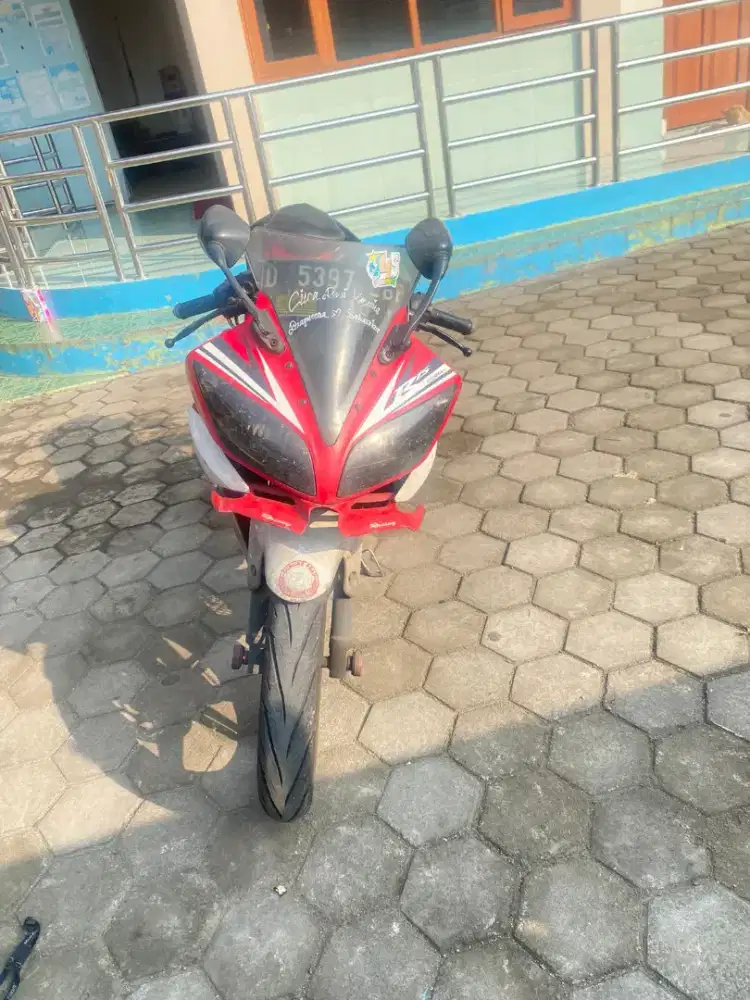 Di jual motor pribadi r15