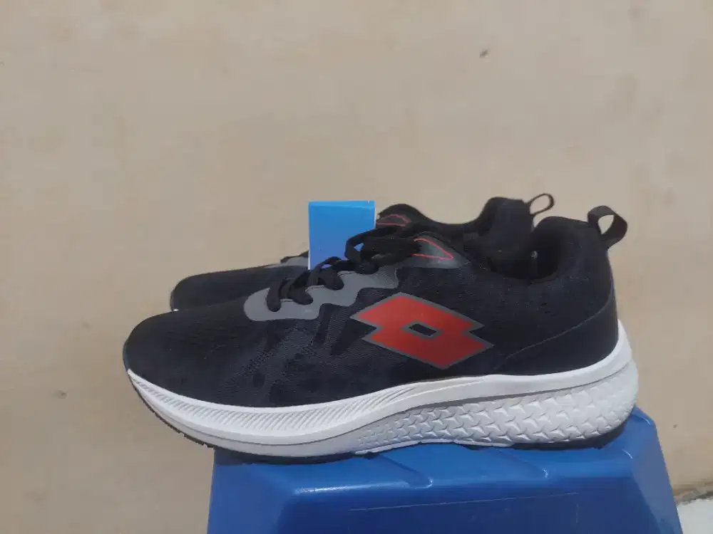 Dijual Sepatu Lotto