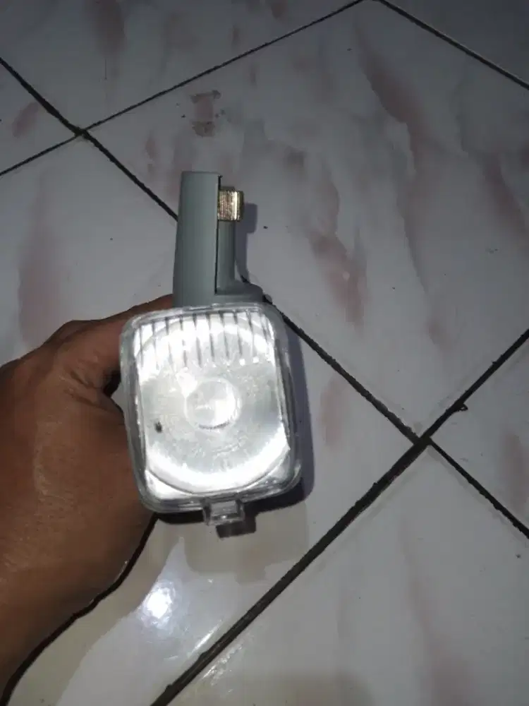 Lampu sepeda model dinamo