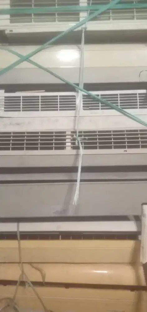 Di cari dan di belli barang bekas seperti elektronik ac