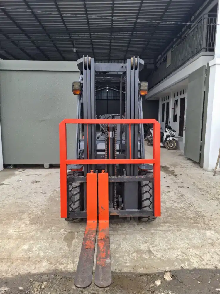 forklift Toyota 3ton treelift