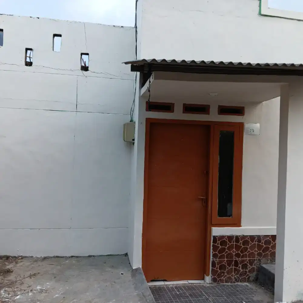 Dijual Murah (BU) / Over Kredit 2 Rumah (Flamboyan Garden 2)