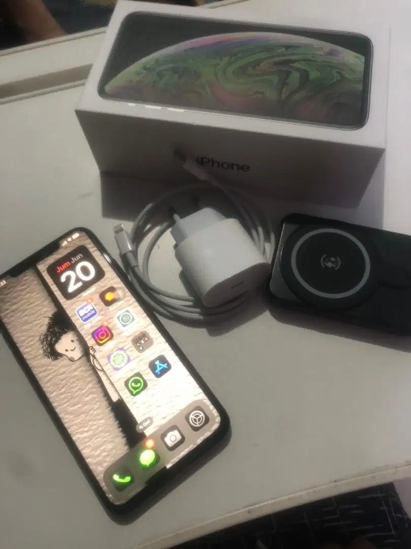 Iphone xs max 256 ibox PA/A ios 18.5