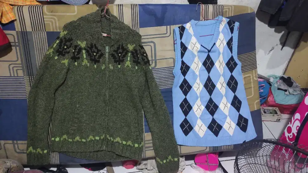 Sweater & Rompi Rajut Cowo Cewe
