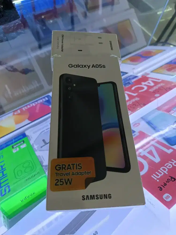 Samsung galaxy A05S 6/128 + charger