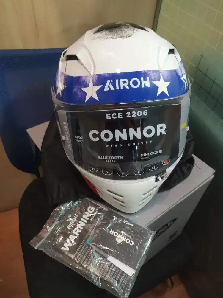 Helm FullFace Airoh Mulusss!!!