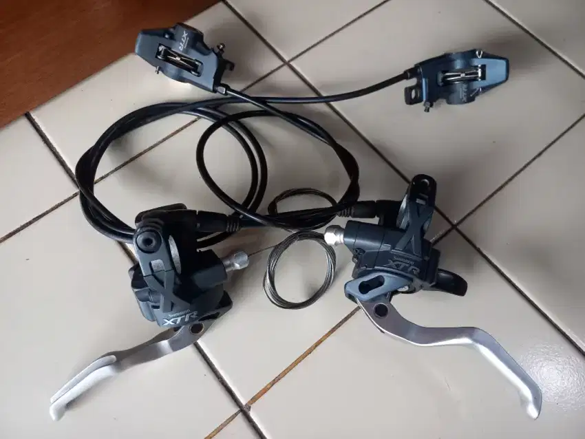 Shifter Shimano XTR M975 Dual Control 3x9 speed Hidrolik Diskbrake