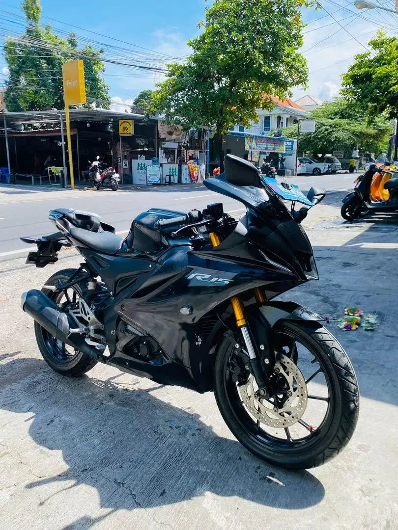 R 15 v4 th 2022 deva motor