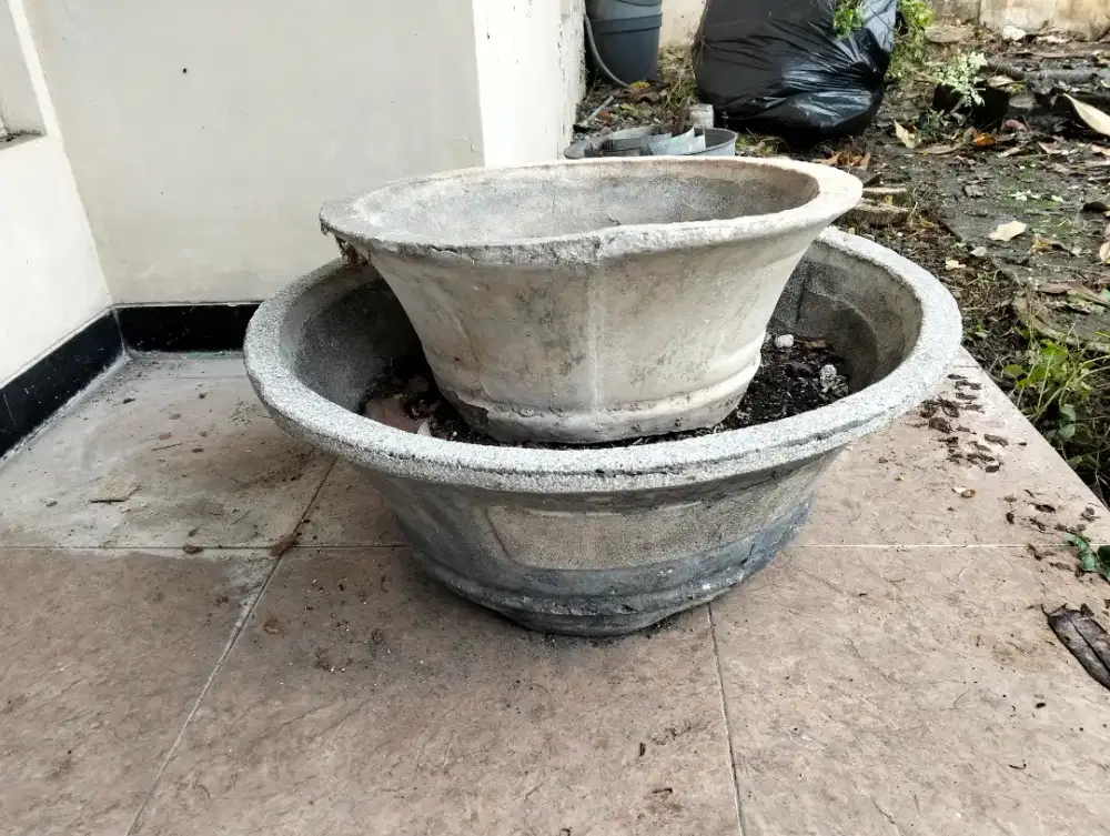 Pot bunga besar & sedang