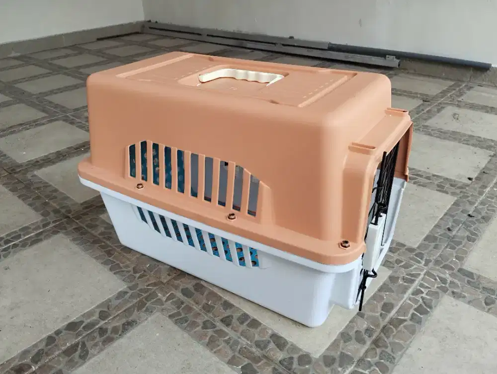 Kennel Box / Pet Cargo
