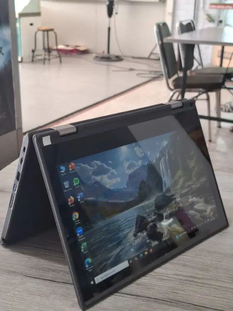 DIJUAL MURAH LENOVO YOGA 300E COCOK BUAT DESIGN