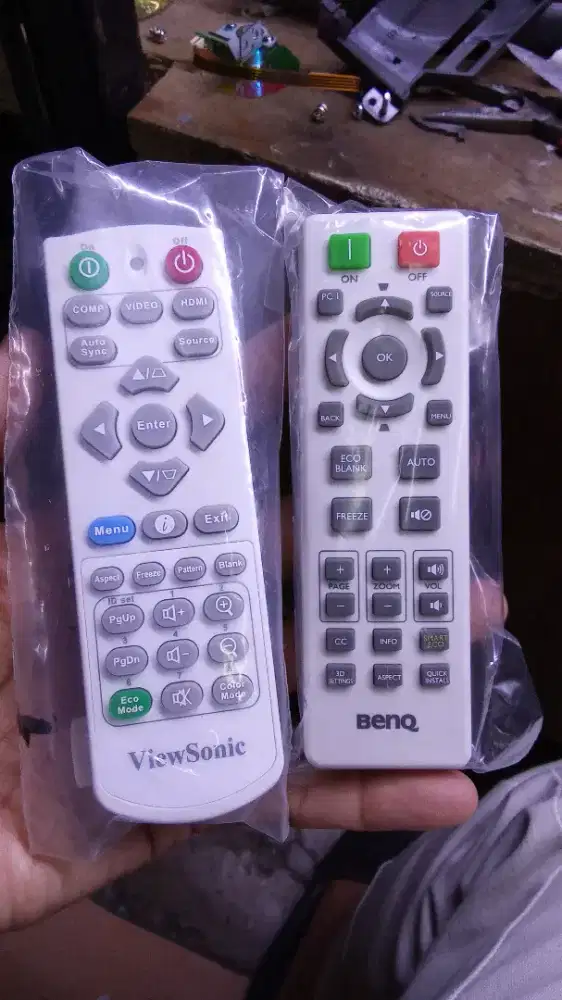 Remot  proyektor - tv - AC - ampli dll