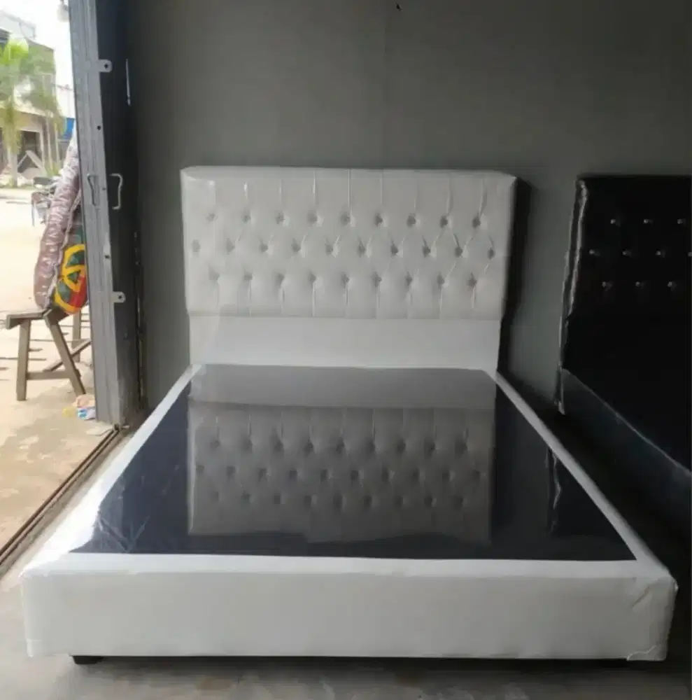 Ranjang Dipan Minimalis