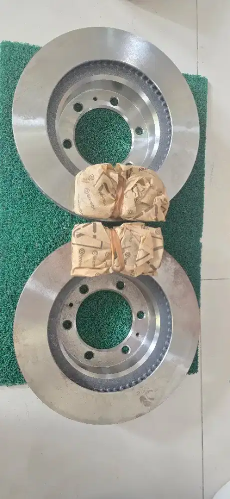 Jual disc brake Brembo utk Fortuner VRZ