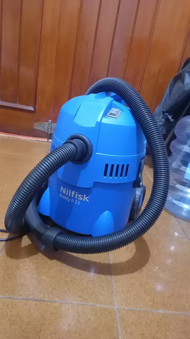 Vacum Cleaner Nilfisk Buddy II 12