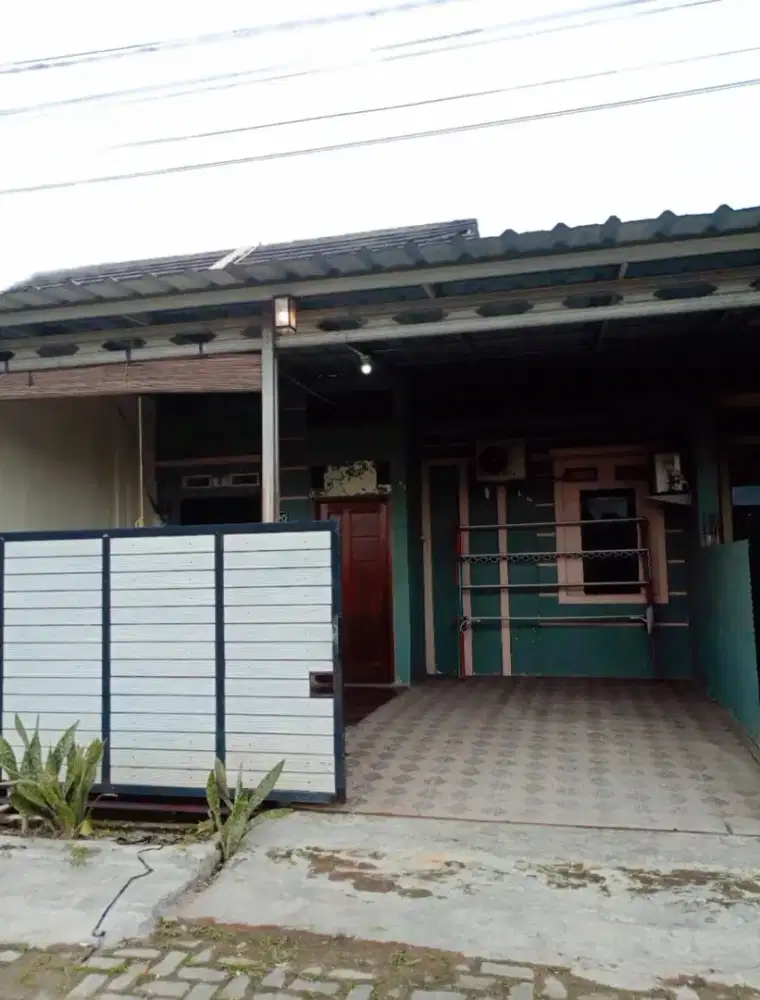 DISEWAKAN RUMAH + AC - KOSAMBI KARAWANG