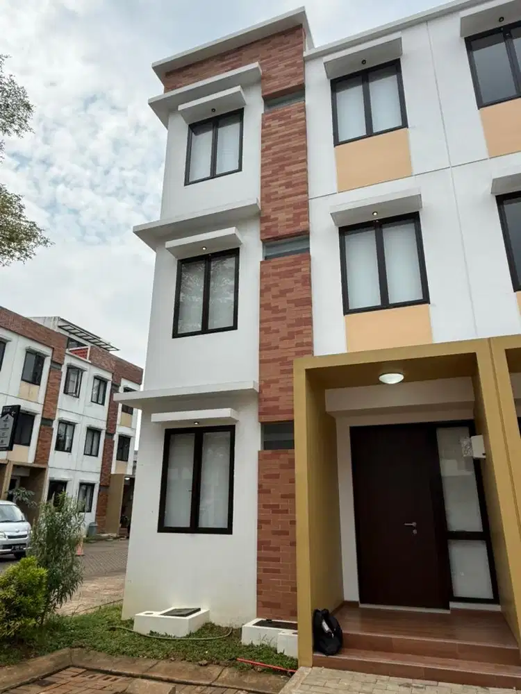 Rukoz BARU (ruko kos kos an) depan universitas pembangunan jaya