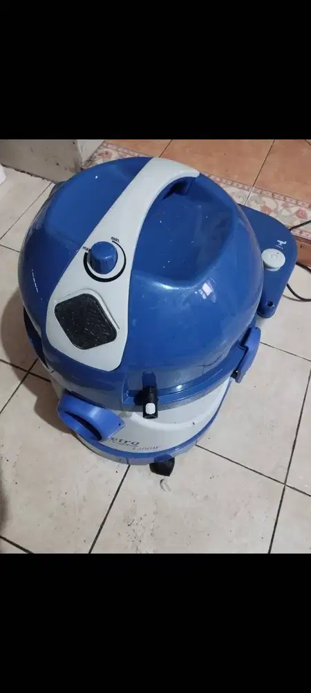 Hydro metro vacuum cleaner , bisa buat mobil / kasur. Bagus handal