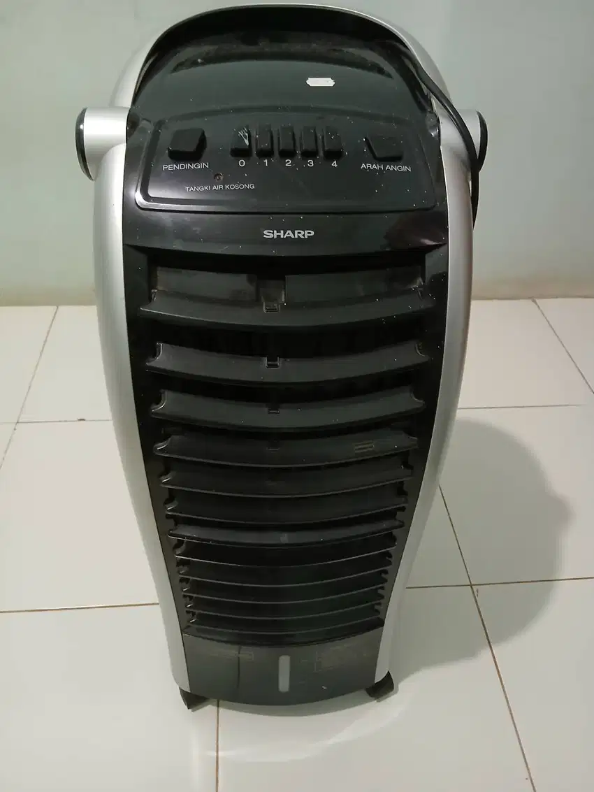 Sharp air cooler