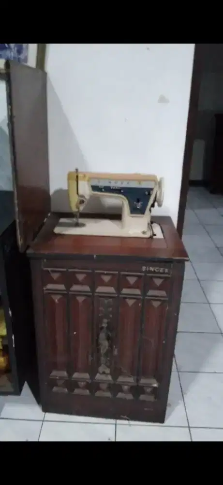 Mesin jahit Jerman full kayu jati