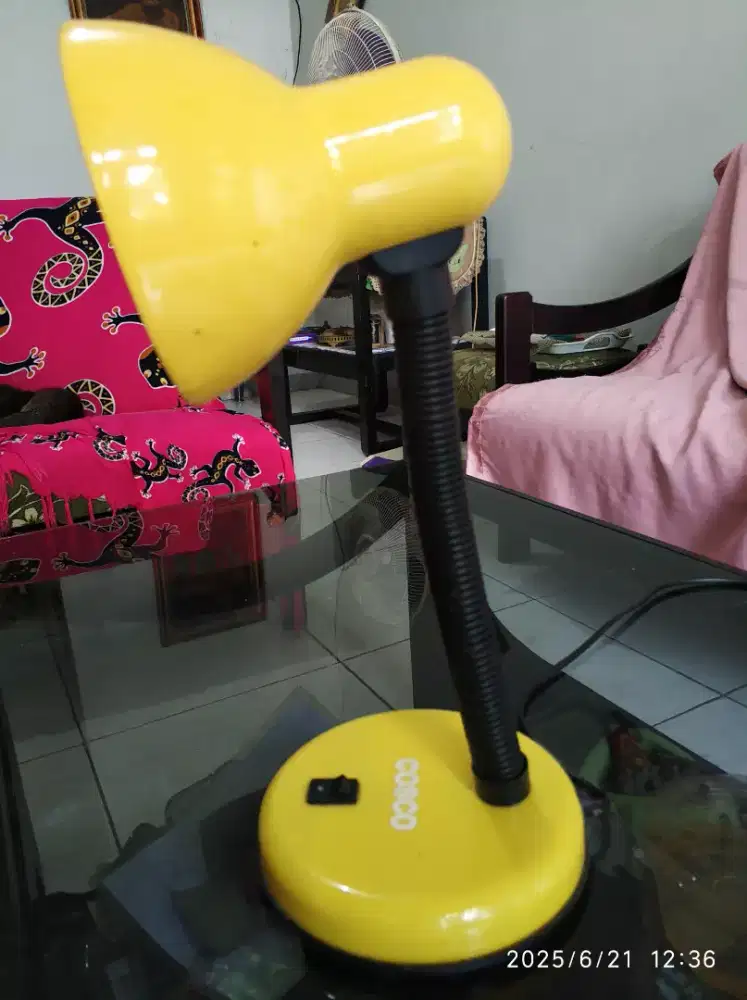 Lampu baca merk crosco