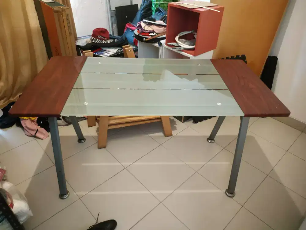 Meja Kaca Meja Kantor Meja Makan Mewah Elegan Tempered Glass