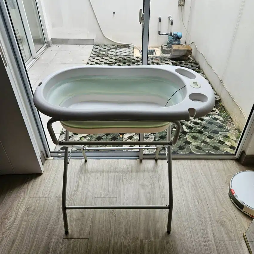Kaki Bak Mandi Bayi Sugarbaby – Dudukan untuk Bak Lipat, Bekas, Kokoh