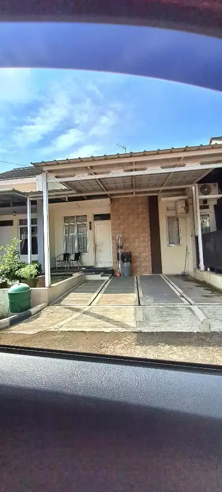 DIJual OVER Kredit Rumah Kristal Cibinong