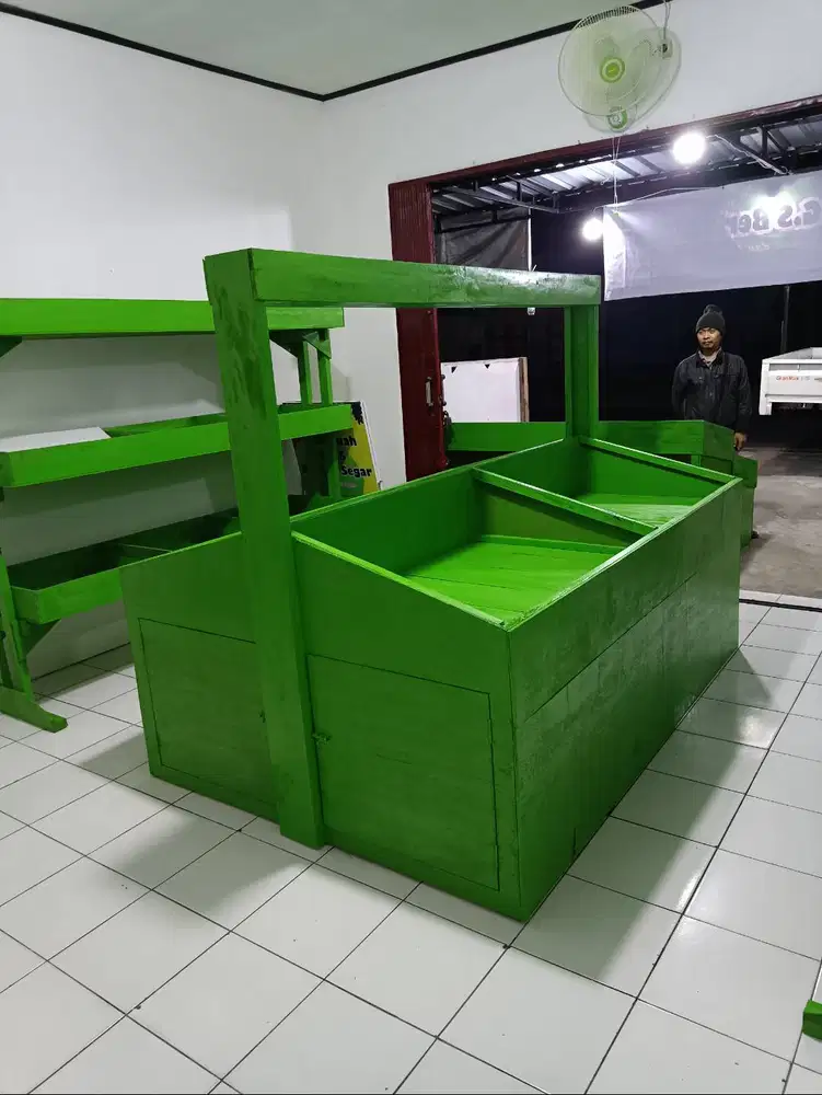 rak display buah dan sayur