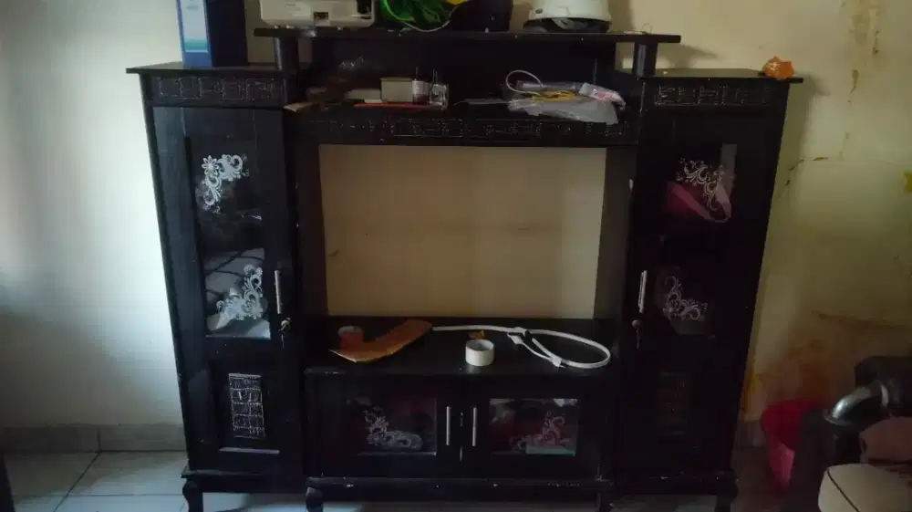 BUFFET LEMARI SET TV KAYU