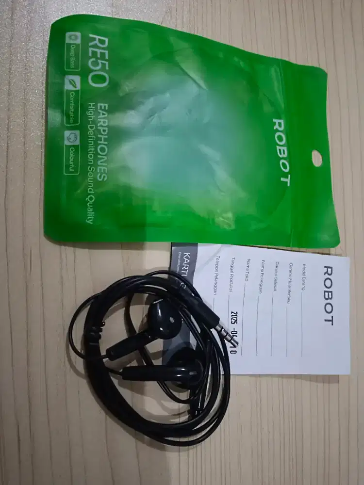 30rb BARU-Headset Merk ROBOT Earphone Bass Dijamin ORIGINAL
