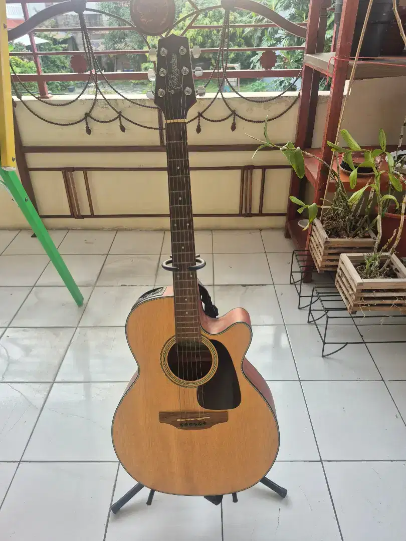 Jual Gitar Takamine D Series ED1NC-NS