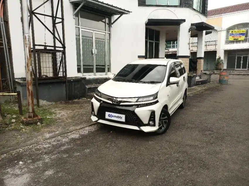 Like New - TOYOTA AVANZA 1.5 VELOZ BENSIN M/T 2020 PUTIH