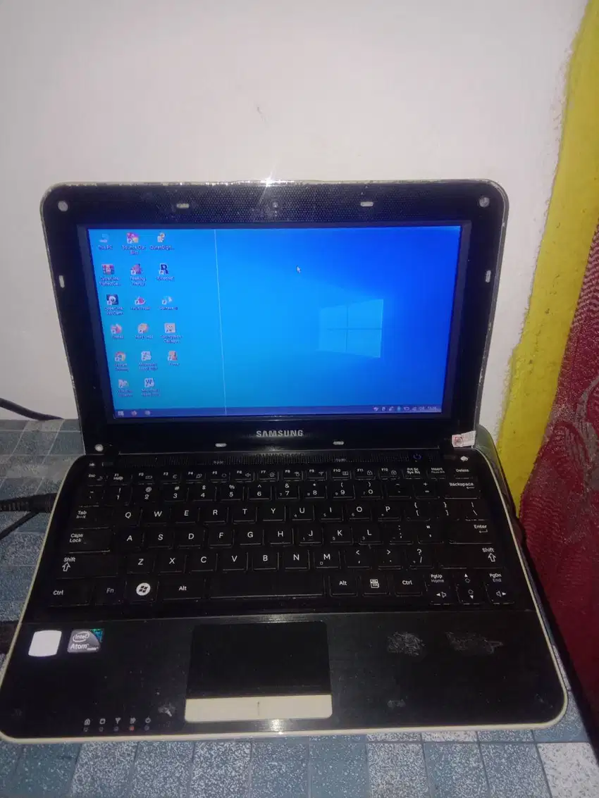 Laptop Netbook Samsung 10 Inci  NF210 with SSD windows 10