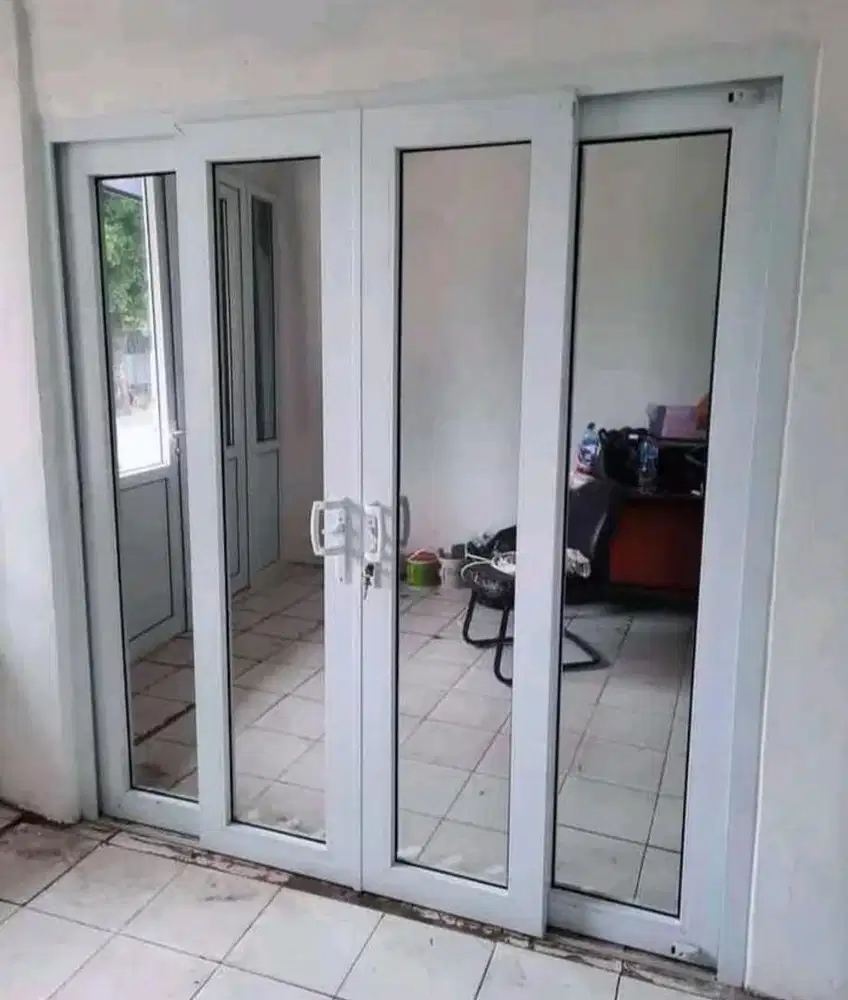 Pintu Panel UPVC T 2000 cm x L 700 cm