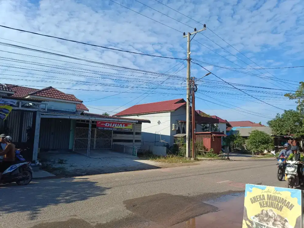 Poros Jalan Raya posisi strategis cocok untuk usaha / rumah tinggal