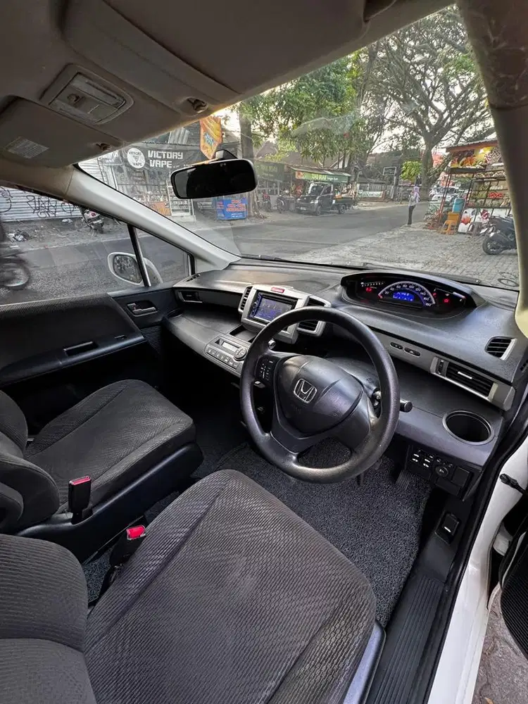 Honda Freed E PSD 1.5 AT 2015