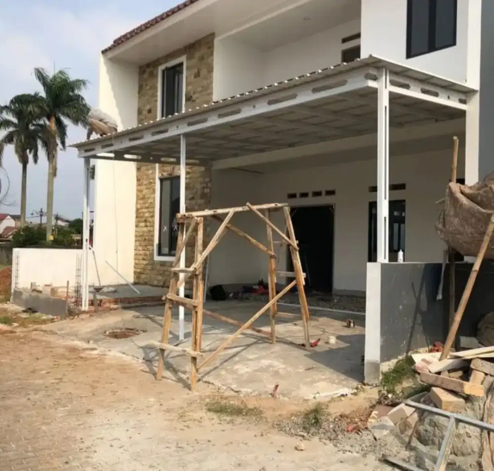 Kanopi Baja ringan terpasang