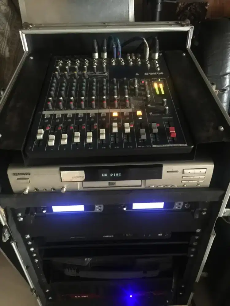 Dijual: Seperangkat Sound System (bekas).