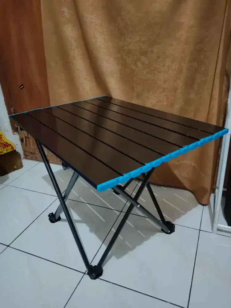 130rb BARU-Meja Camping Lipat Outdoor portable 56x41x41cm Bahan kuat