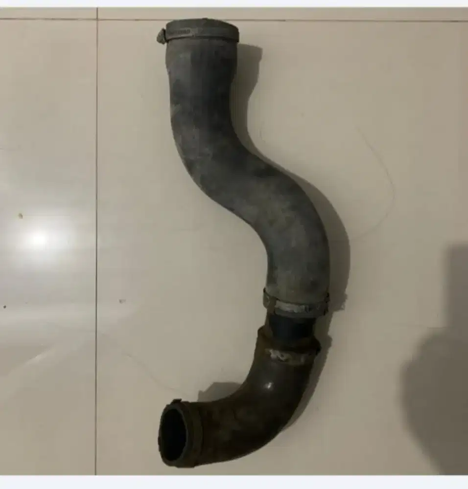 Selang turbo Volvo 740