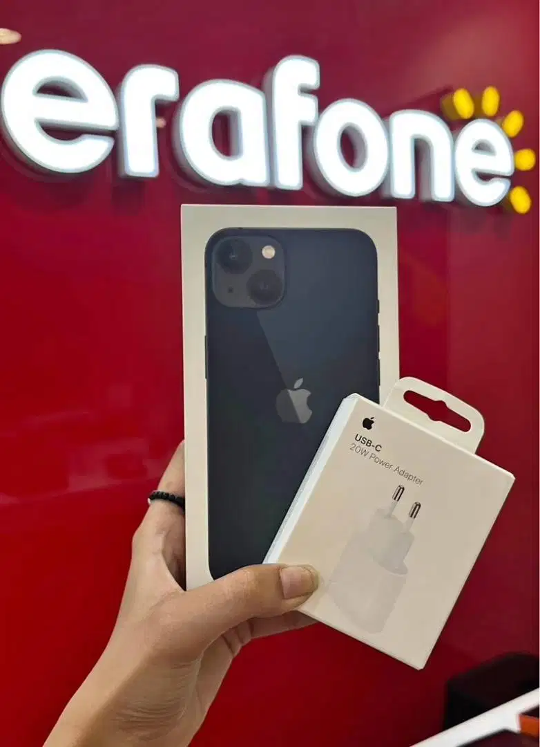 Promo iPhone 13 Resmi iBox ready bisa kredit