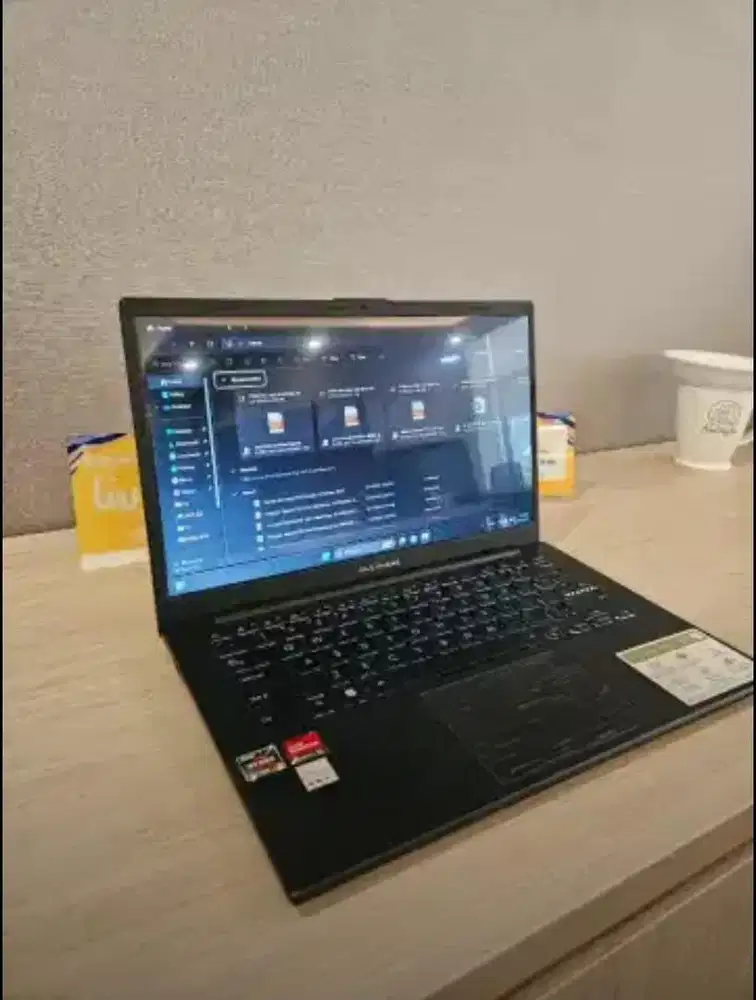 Asus Vivobook E1404F