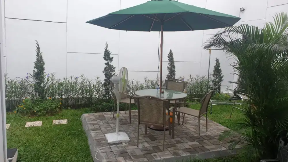 MEJA TAMAN 1 SET PRELOVED