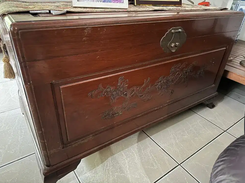 DIJUAL PETI CINA UKIRAN KAYU