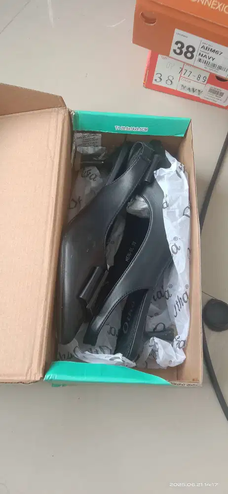 SEPATU FORMIL WANITA OTHA