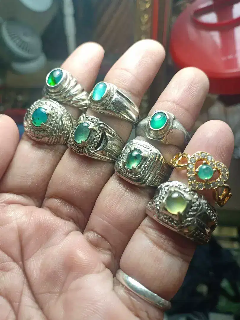 bacan minion kantoran murmer