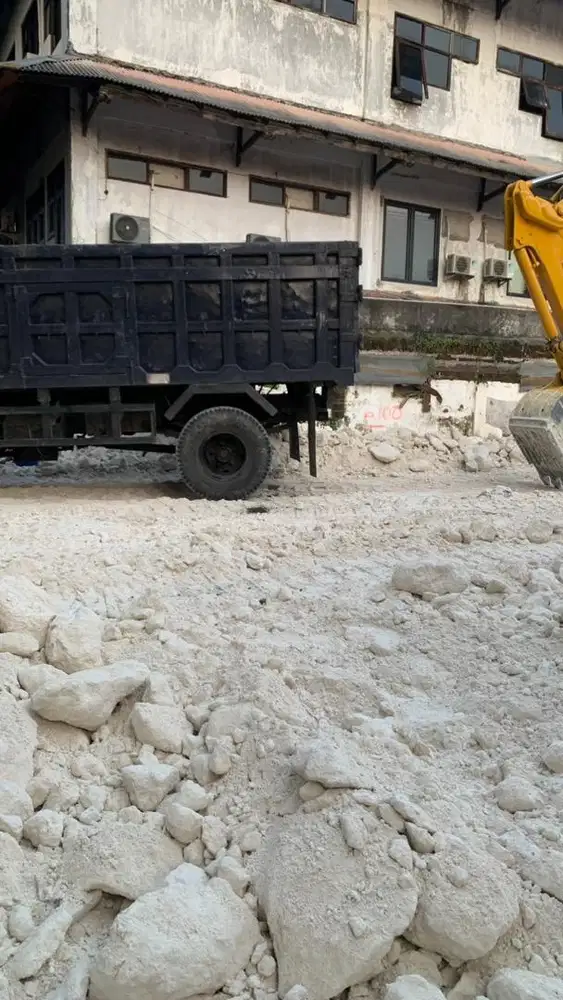 Lime stone / pedel / batu kapur urukan